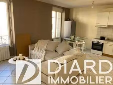 location appartement 2 pièces à fougères (35300) : à louer 2 pièces / 46m² fougères