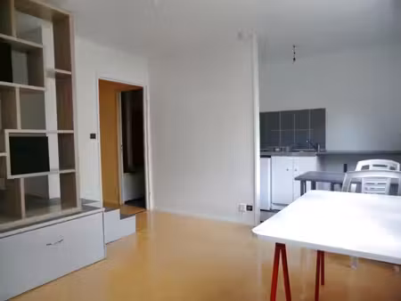 a deux pas de la place jourdan