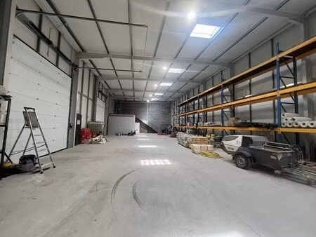 location local d’activités chanas 38150 433m²