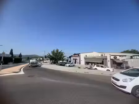 vente local d'activités 218m2 solliès-ville 83210 - 569593 € - surface privée