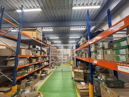 location local d’activités nanterre 92000 798m²