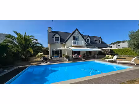 vente maison 7 pièces  205.00m²  fouesnant