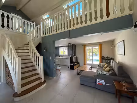 vente maison 6 pièces  175.74m²  saint