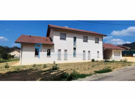 villa 7pièce(s) 4chambre(s) 142 m² charavines (38850)