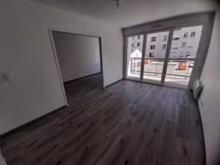 location appartement 2 pièces à caen vaucelles (14000) : à louer 2 pièces / 39m² caen vauc