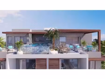penthouse de luxe de 3 chambres avec rooftop privée – belle mare - mzimc1318