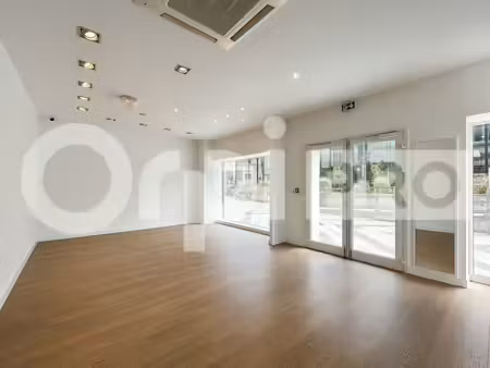 location commerce compiegne 60200 60m²