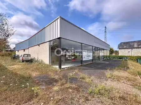 location commerce malemort 19360 551m²