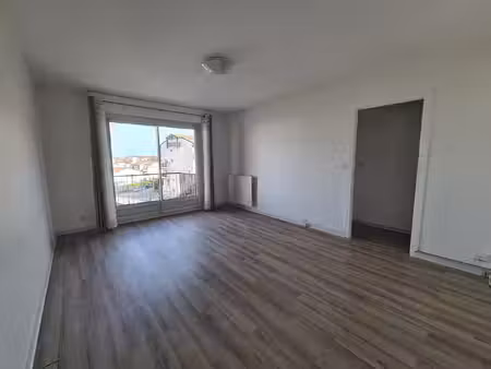 appartement 2 pièces 46 m² à louer bordeaux 33000 ? | era immobilier