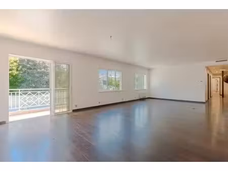 appartement le bouscat - 3 chambres - 145m²