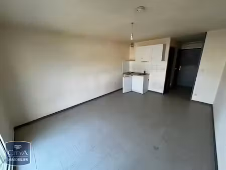 appartement à louer 1 pièce 24.43 m² - cholet (49) - 365€