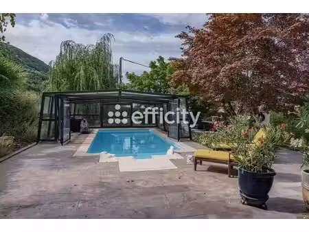 maison 5 pièces - 181 m²
