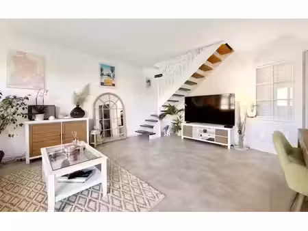 vente appartement 3 pièces 72.24 m² à frejus (83600)  329 000 €