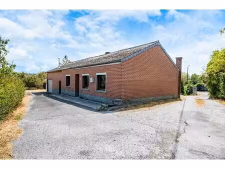 villa à vendre à rue du camp 27 couvin (vbe54030)