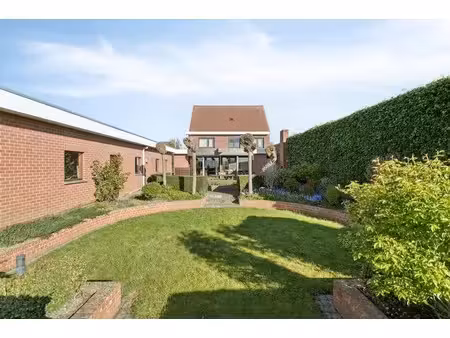 huis te koop in proven met 4 slaapkamers