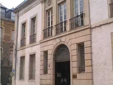 centre ville - a deux pas du theatre