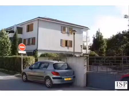 location garage 14 m² à le puy-sainte-réparade (13610)