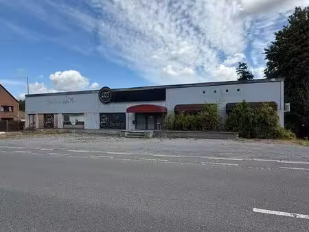surface commerciale à vendre à rue de tournai 323 stambruges (vbe53789)