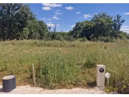 vente terrain 563 m² à fleure (86340)  37 700 €
