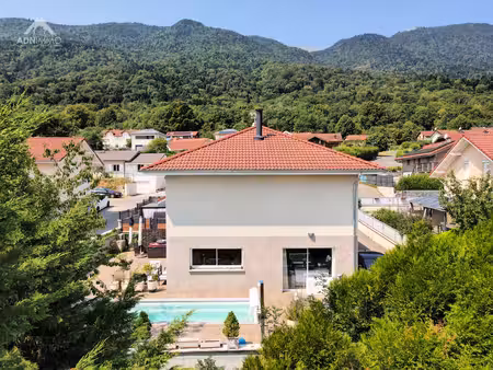 maison 5 pièces 134 m2