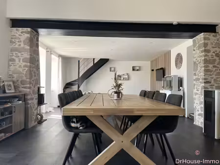 maison avec grand terrain et dépendance
