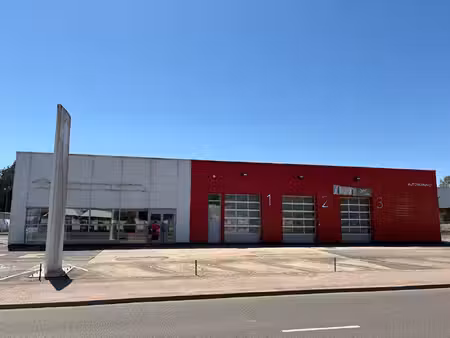 exclusivite ! local d'activité emplacement numéro 1