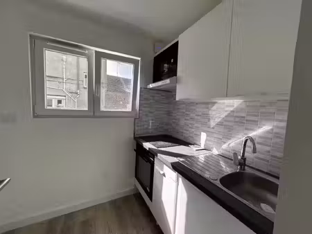 location appartement 2 pièces 42 m2 à saint-quentin