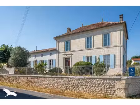 vente maison 4 pièces 175 m² mirambeau (17150)