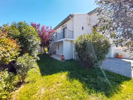 location maison 5 pièces 92.21 m² à pinet (34850)  1 080 €