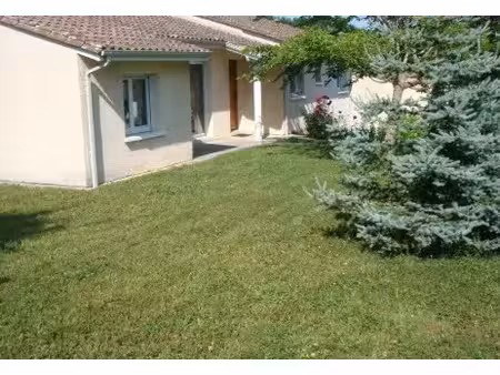 location maison 5 pièces à salleboeuf (33370)  1 400 €