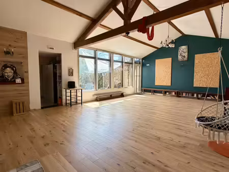 ensemble immobilier rénové de 317 m² – habitation  activité professionnelle et revenus loc