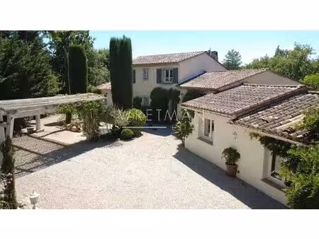 villa rénovée avec piscine - callian