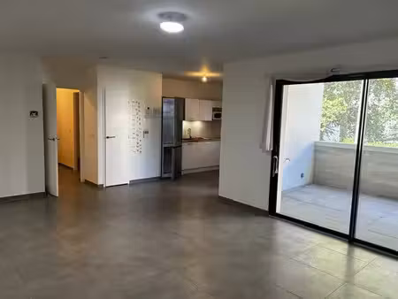 location appartement 3 pièces 80 m² à montélimar (26200)