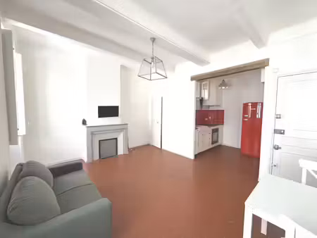 location appartement 2 pièces 34m2 cassis 13260 - 880 € - surface privée