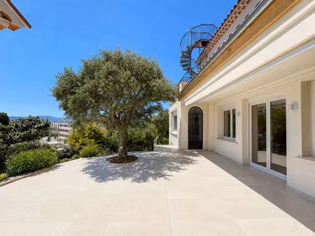 vente appartement 4 pièces 165 m² cannes (06400)