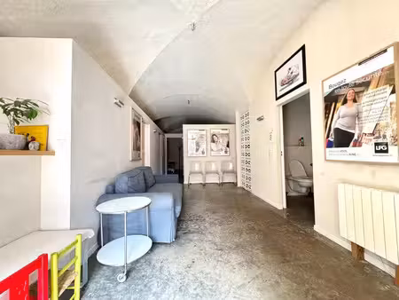 location bureau 60 m² à lambesc (13410)