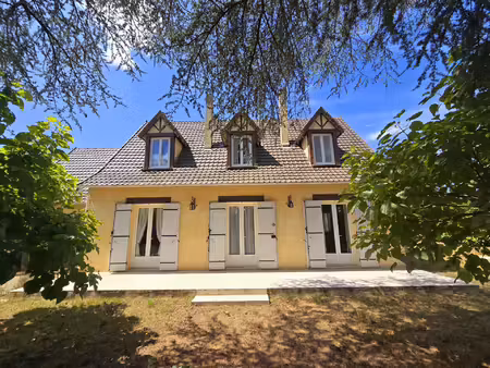 charmante maison familiale de 3 chambres avec piscine – à pied du centre d’eymet