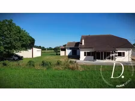 maison + dépendances et 3 ha terrain