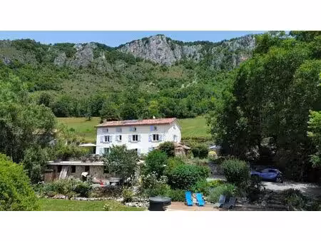 propriété de charme avec 5 chambres  maison d’amis indépendante  piscine et vue imprenable