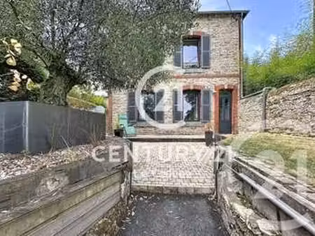 vente maison à guingamp (22200) : à vendre / 159m² guingamp