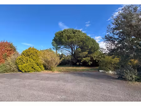 terrain muret 627 m2