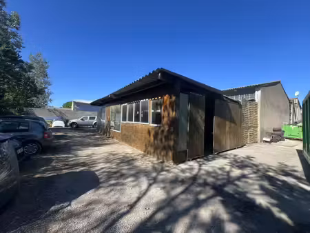 vente divers 4 pièces 500 m² saint-gilles (30800)