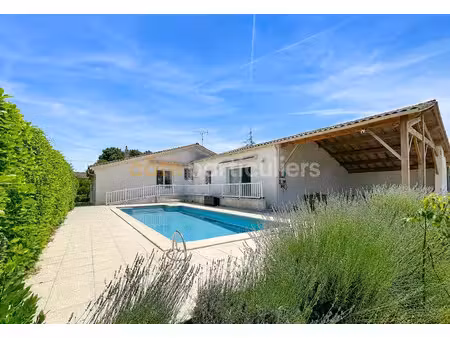 vente maison 7 pièces 155 m² à angouleme (16000)  365 750 €