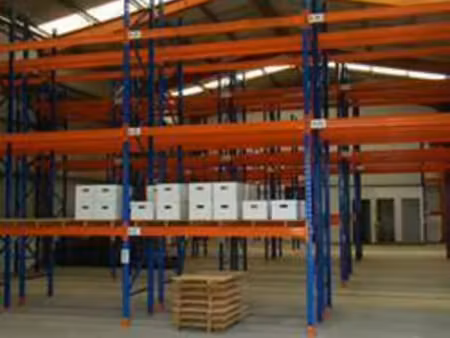 location local commercial