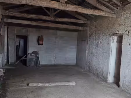 vente maison 2 pièces 80 m² cars (33390)