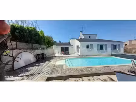 vente maison 6 pièces 192 m² à saint-xandre (17138)  599 500 €