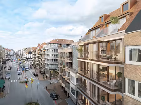 appartement te koop in knokke-heist met 2 slaapkamers