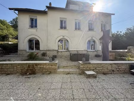 maison familiale de 250 m2 au centre du vignoble bourguignon a 10 min de chatillon sur...