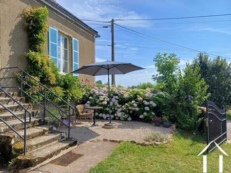 ferme joliment rénovée avec mini-camping dans le parc naturel du morvan