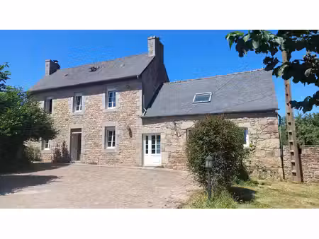 maison en pierre - 190m² - beau jardin de plus de 4000m²
